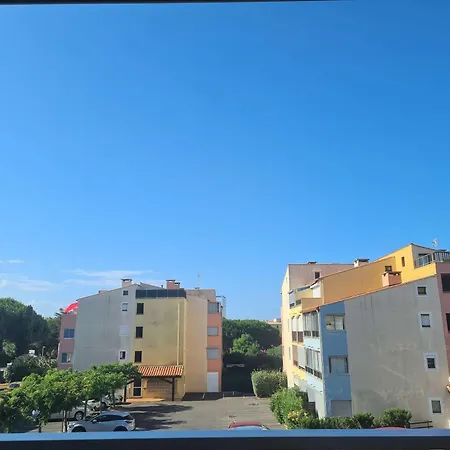 T2 Avec Loggia A 500m Du Port Et Proche - Cap D'agde - Fr-1-249-405 アグド